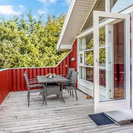 Semesterbostad Olgavej Iv *