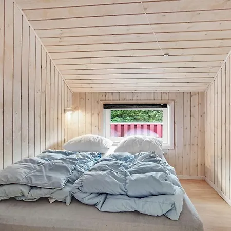 3 Bedroom Stunning In Lokken *